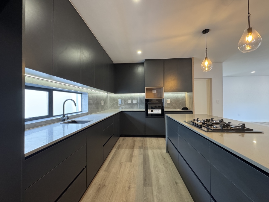 4 Bedroom Property for Sale in Sandown Western Cape
